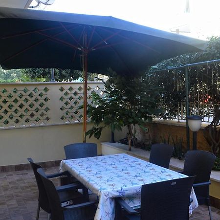 Appartamento In Via Calvi Lido di Ostia Kültér fotó